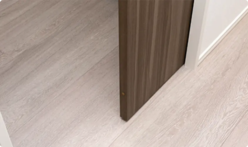 施工方法06:ドア・建具の交換を表す画像